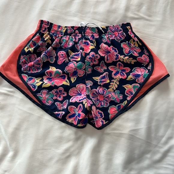 Simply Southern Floral Print Shorts - Picture 2 of 4